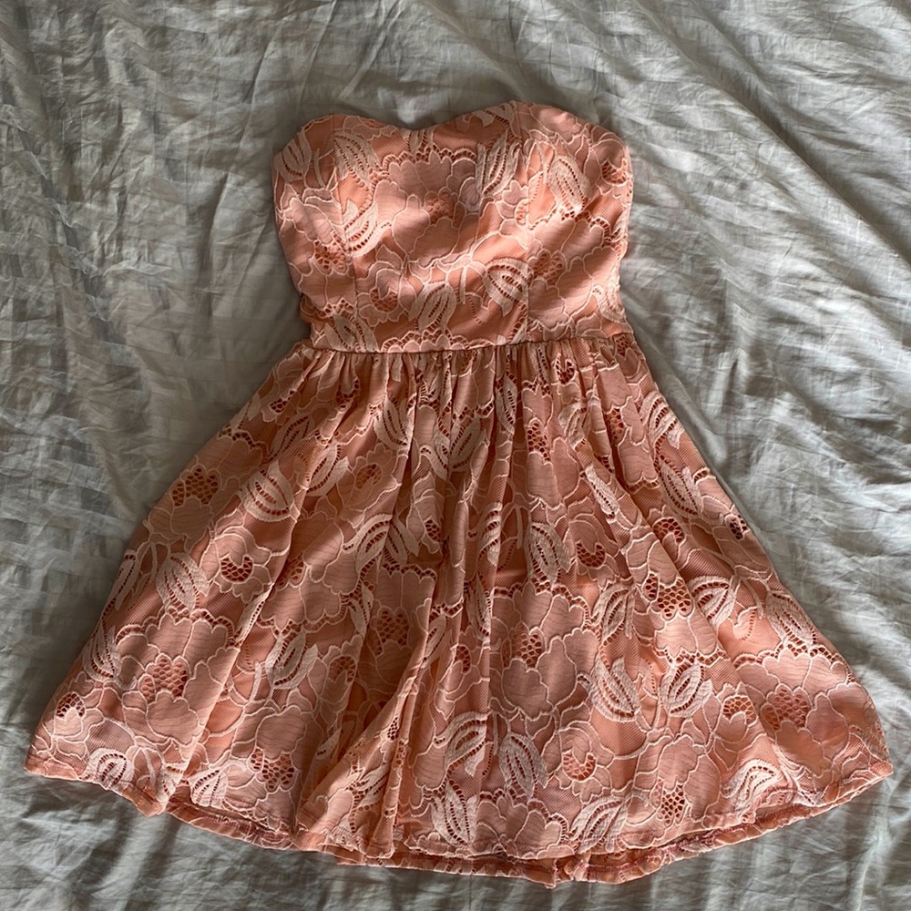 Strapless dress